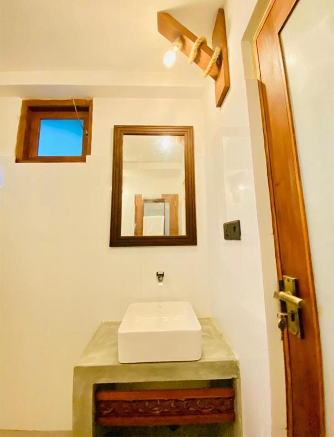 Nilupul Villa Ambalangoda  Esterno foto