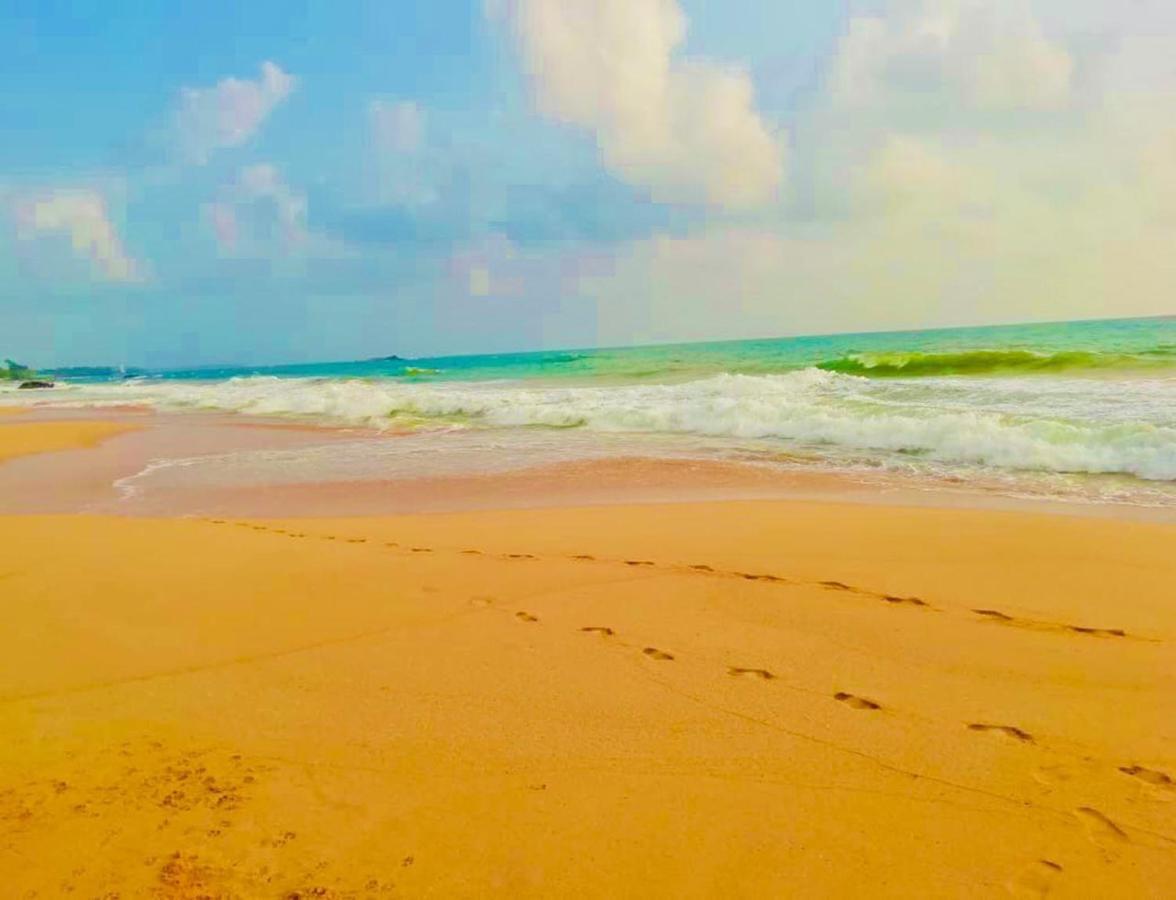 Nilupul Villa Ambalangoda  Esterno foto