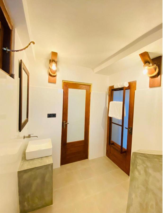 Nilupul Villa Ambalangoda  Esterno foto