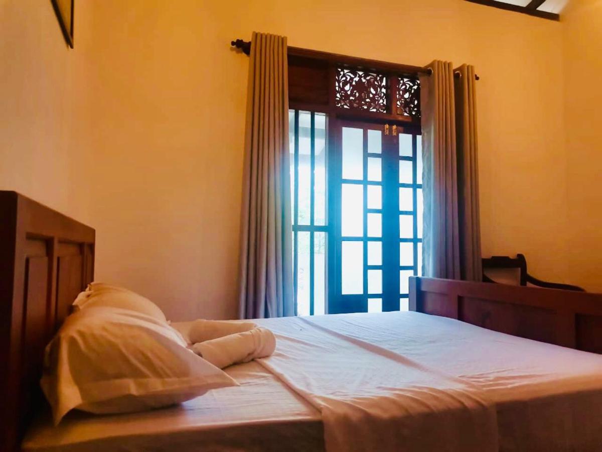 Nilupul Villa Ambalangoda  Esterno foto