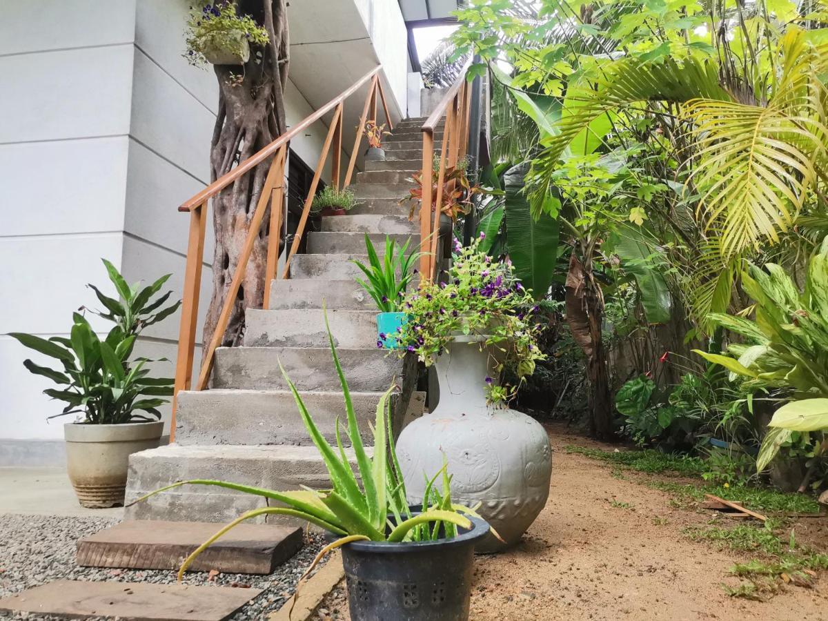 Nilupul Villa Ambalangoda  Esterno foto